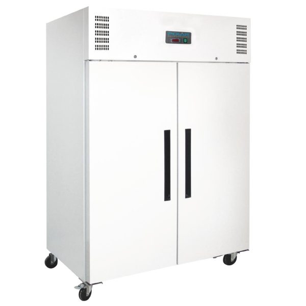 600W. Total usable capacity: 770 Ltr. R290