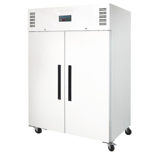 700W. Total usable capacity: 770 Ltr. R290