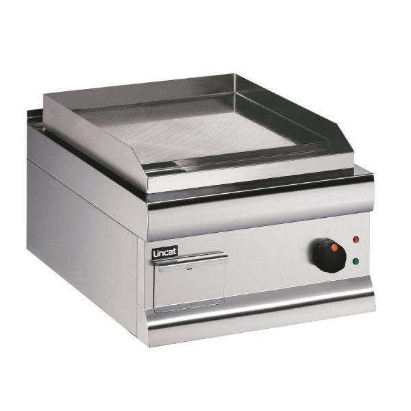 Powerful and reliable UK-made Lincat Silverlink 200 series. Produces impressive performance in any professional kitchen designed to be truly user-friendly and versatile. Easy to clean and maintain an.3.7kW