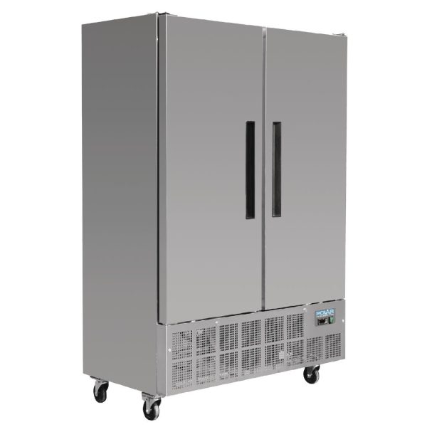 700W. Total usable capacity: 671 Ltr. R290
