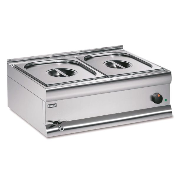 Powerful and reliable UK-made Lincat Silverlink 200 series. Produces impressive performance in any professional kitchen designed to be truly user-friendly and versatile. Easy to clean and maintain an.2kW Wet Heat. 2x GN 1/1 pans included