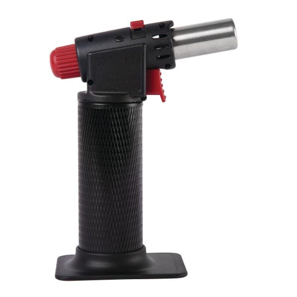 Powerful extra-wide flame. Features automatic ignition and removable stand