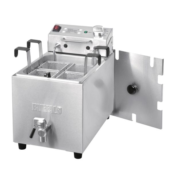 Capacity: 8Ltr. 2.9kW.