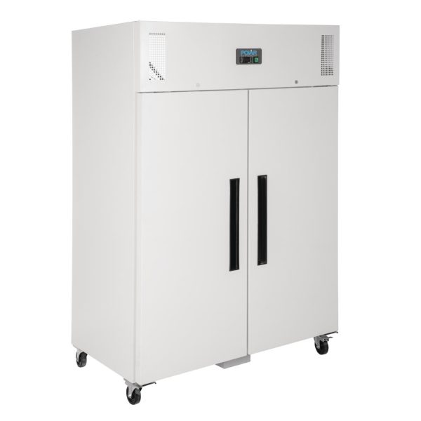 700W. Total usable capacity: 770 Ltr. R290