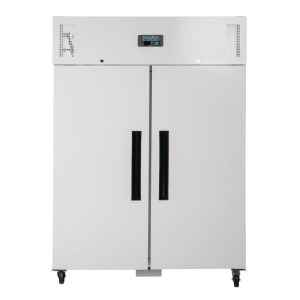 700W. Total usable capacity: 770 Ltr. R290