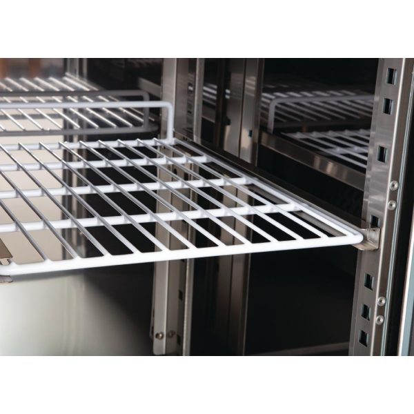 230W. Total usable capacity: 310 Ltr. R600a
