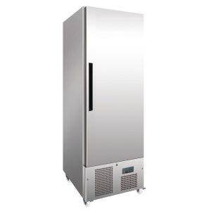 600W. Total usable capacity: 313 Ltr. R290