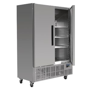 700W. Total usable capacity: 671 Ltr. R290