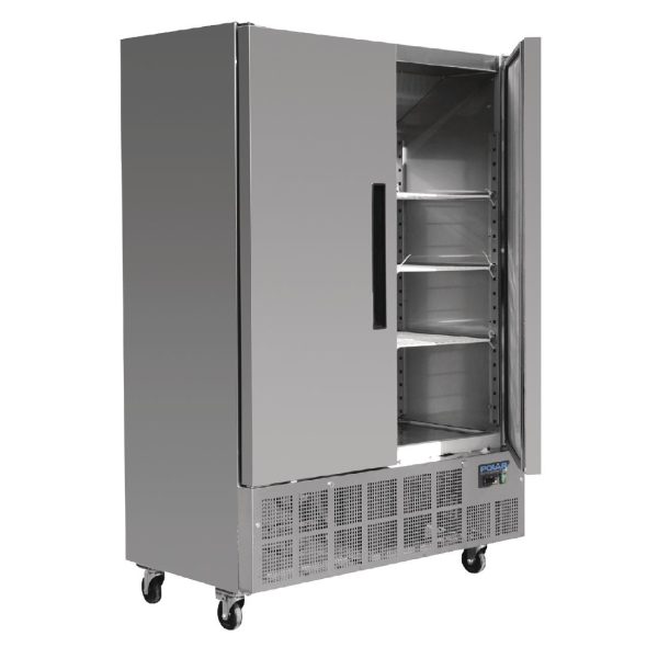 700W. Total usable capacity: 671 Ltr. R290