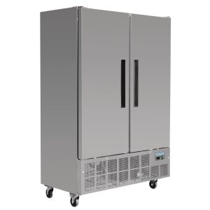 700W. Total usable capacity: 671 Ltr. R290