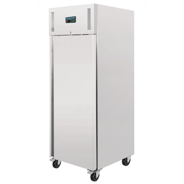 850W. Total usable capacity: 370 Ltr. R290