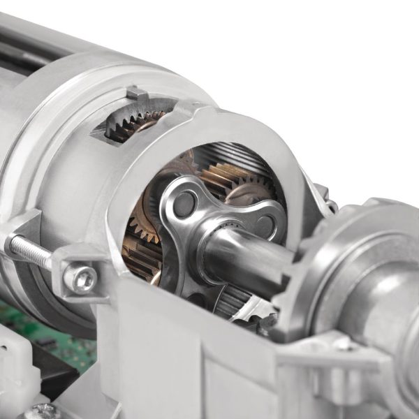 325W. Capacity: 6.9Ltr. Ten speed