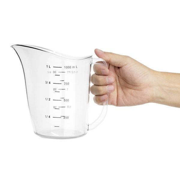 Capacity: 35 oz. Material: Polycarbonate