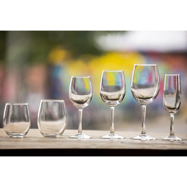 170ml / 6oz. Pack Quantity: 6Arcoroc is an established manufacturer of high quality glassware that is chosen by, restaurateurs and sommeliers for its durability and comprehensive range. All Arcoroc glassware is dishwasher safe.