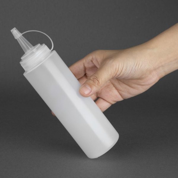 Capacity: 227ml. Material: Polyethylene