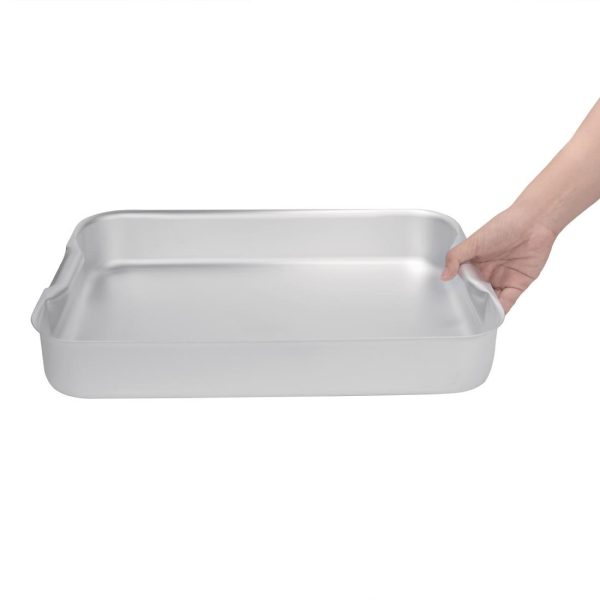 Size: 70(H) x 420(W) x 305(D)mm. Material: Aluminium