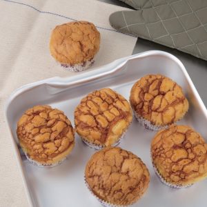 Size: 70(H) x 420(W) x 305(D)mm. Material: Aluminium