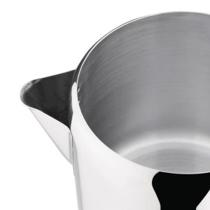 Bring a stylish shine to your beverage service with the Olympia Concorde Stainless Steel range. Made with a high-polish, mirror finish these boasts an elegant look that'll add a touch of class to the presentation of your hot drinks. A double-layer, heat-resistant handle keeps these cool to the touch too - ensuring staff and customers stay safe when handling hot liquids.