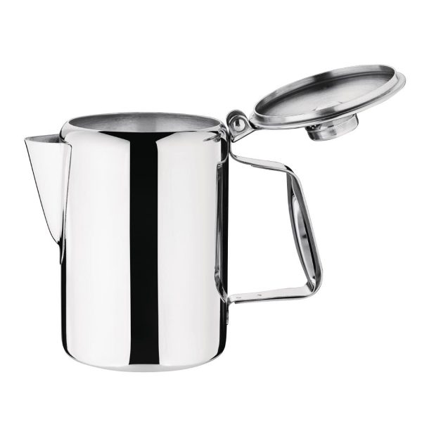 Bring a stylish shine to your beverage service with the Olympia Concorde Stainless Steel range. Made with a high-polish, mirror finish these boasts an elegant look that'll add a touch of class to the presentation of your hot drinks. A double-layer, heat-resistant handle keeps these cool to the touch too - ensuring staff and customers stay safe when handling hot liquids.