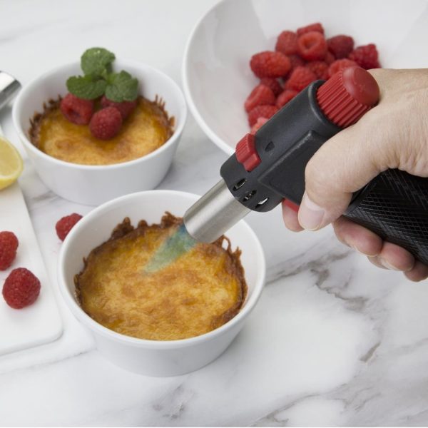 Powerful extra-wide flame. Features automatic ignition and removable stand