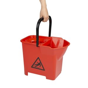 Capacity: 14Ltr. With dirt sump