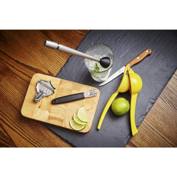 25(H) x 230(W) x 150(L)mm. Wooden food grade chopping board