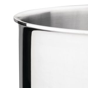 Size: 160(Ø)mm. Material: Stainless Steel and Aluminium. Induction Compatible. Lid: Y423