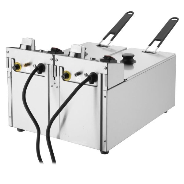 2x2kW. Oil Capacity: 2x3Ltr